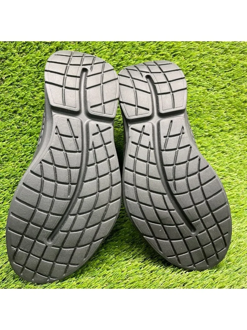OOFOS OOmg eeZee Low Mens Size 11.5 Black Casual Classic Recovery Slip On Shoes
